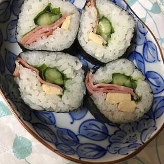 ベーコンと高野豆腐の巻き寿司╰(*´︶`*)╯♡